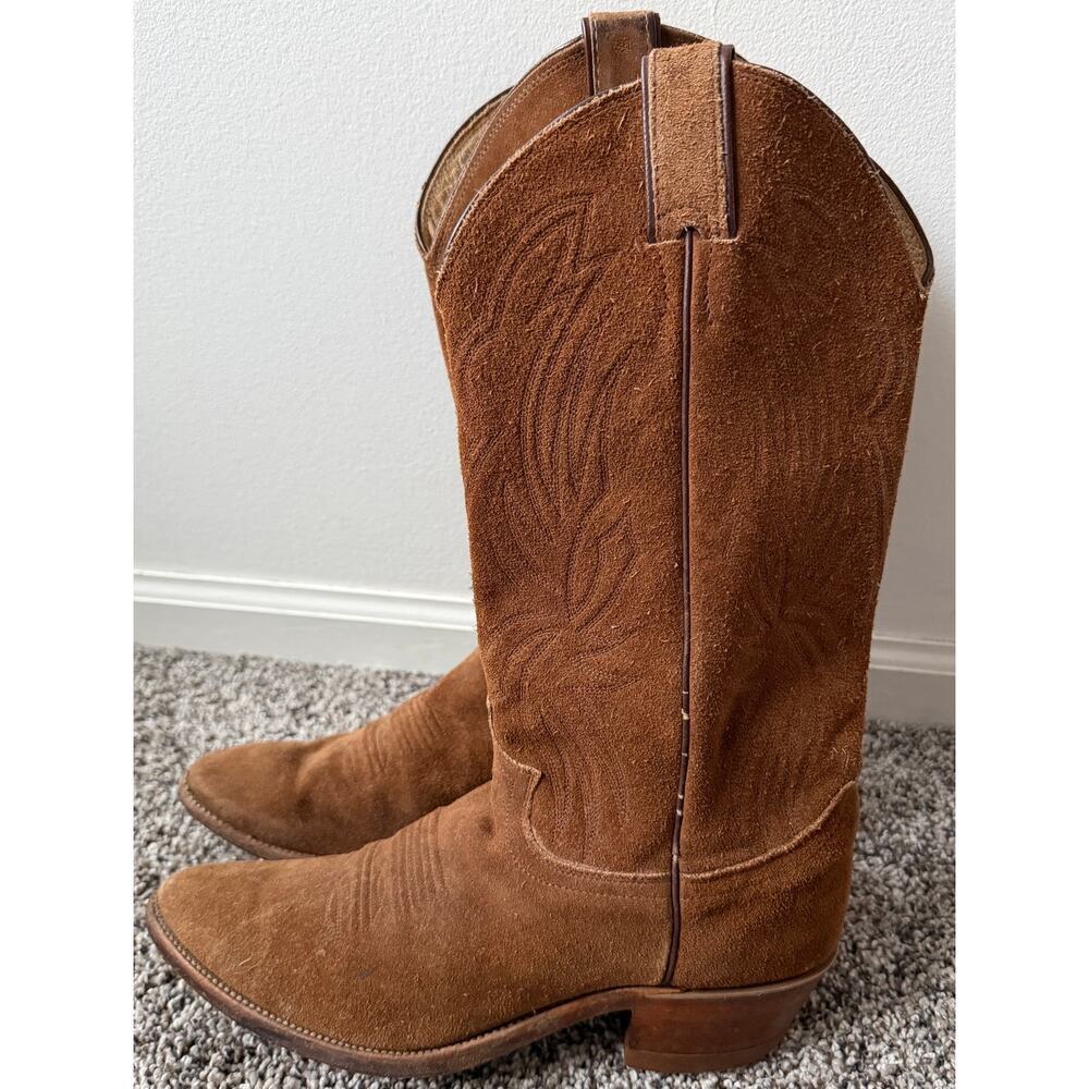 Justin brown suede cowboy boots size 7.5D Read description